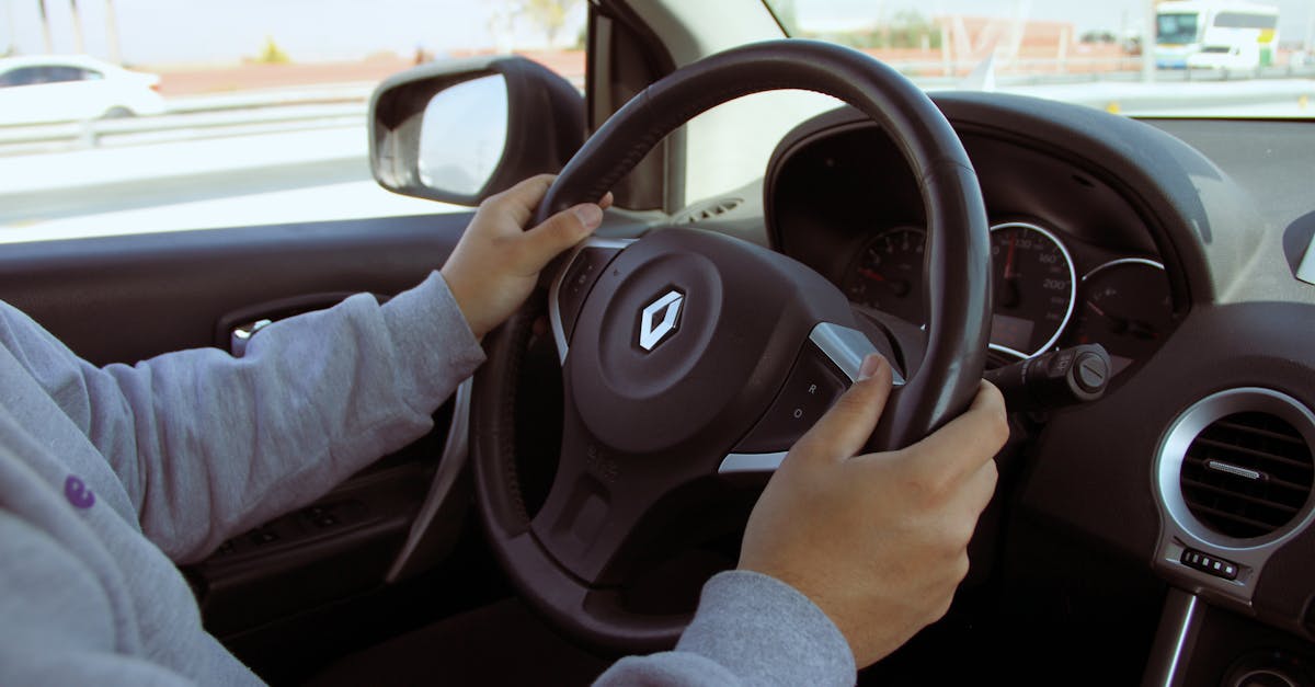 Recortar en mantenimiento del coche: más riesgo en carretera y averías mucho más caras