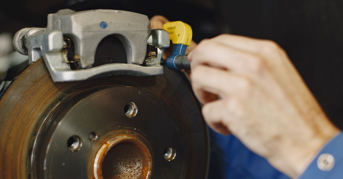 How Worn Brake Pads Quietly Add Distance When You Need to Stop